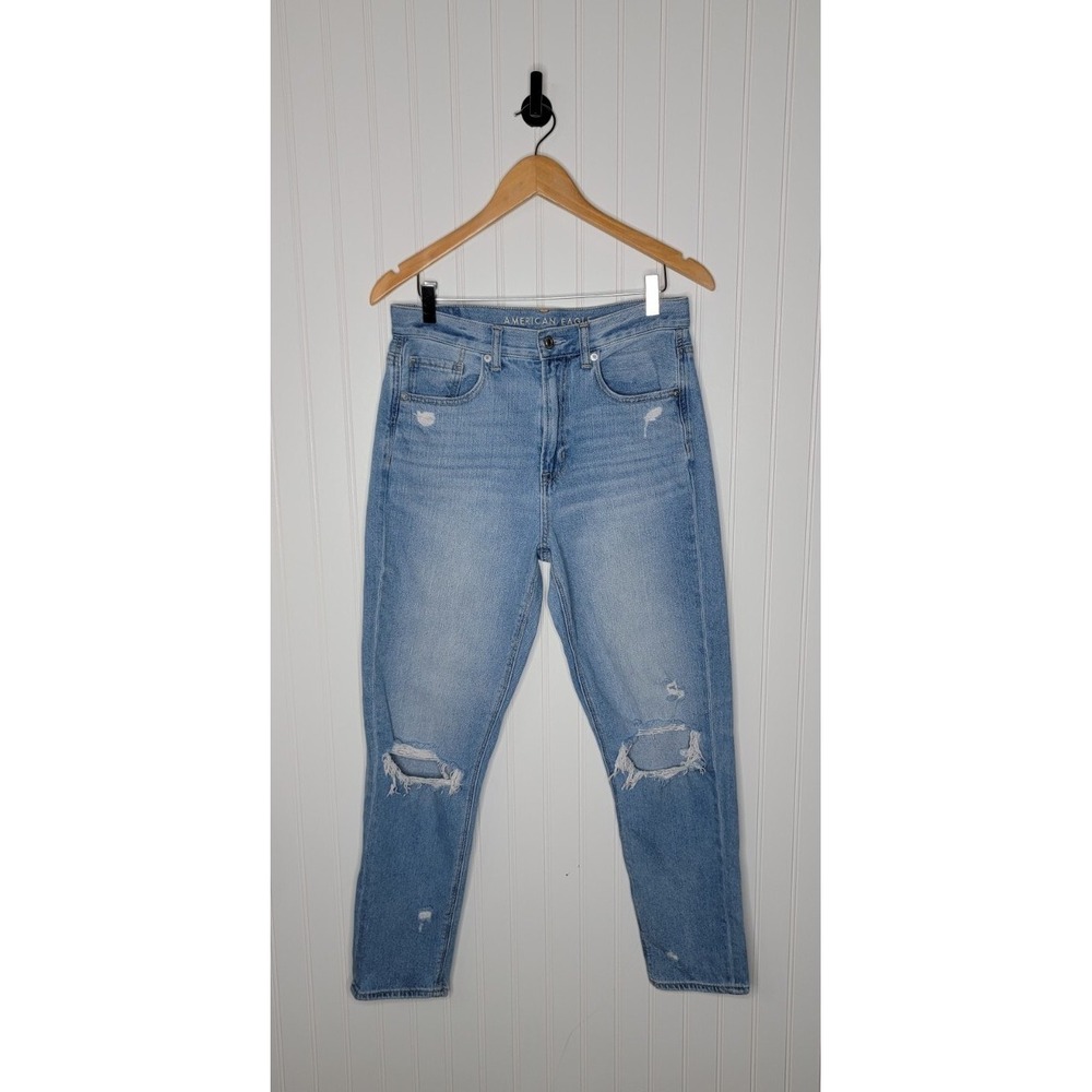 American Eagle MOM JEAN Women's size 6 Distressed Denim